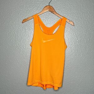 ORANGE NIKE PRO TANK TOP DRIFIT MEDIUM